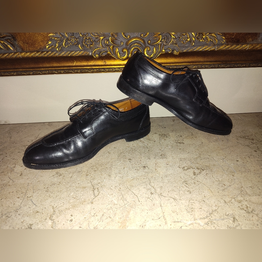 Allen Edmonds Black Leather Oxfords